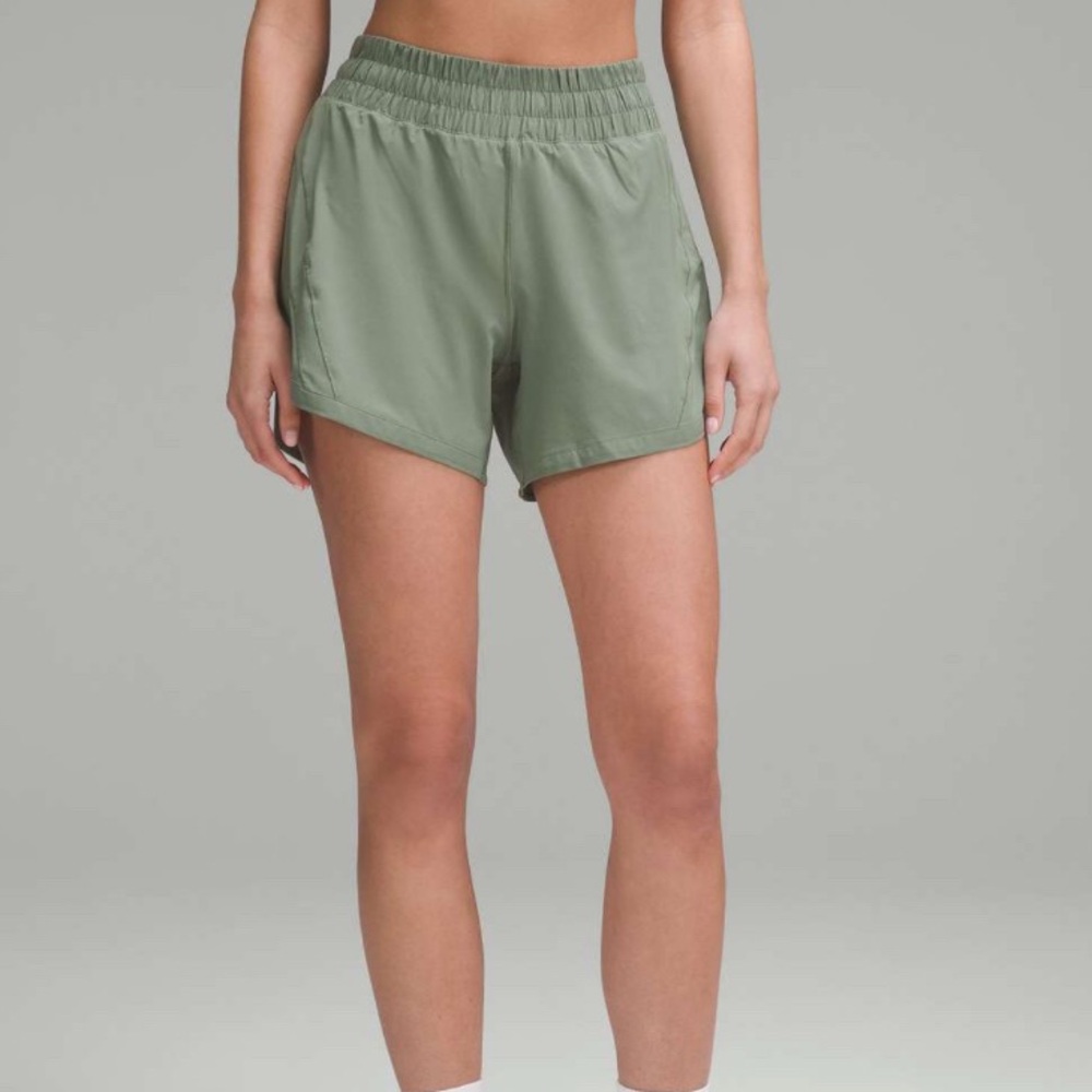 Lululemon track that 5 inch short grey eculyptus